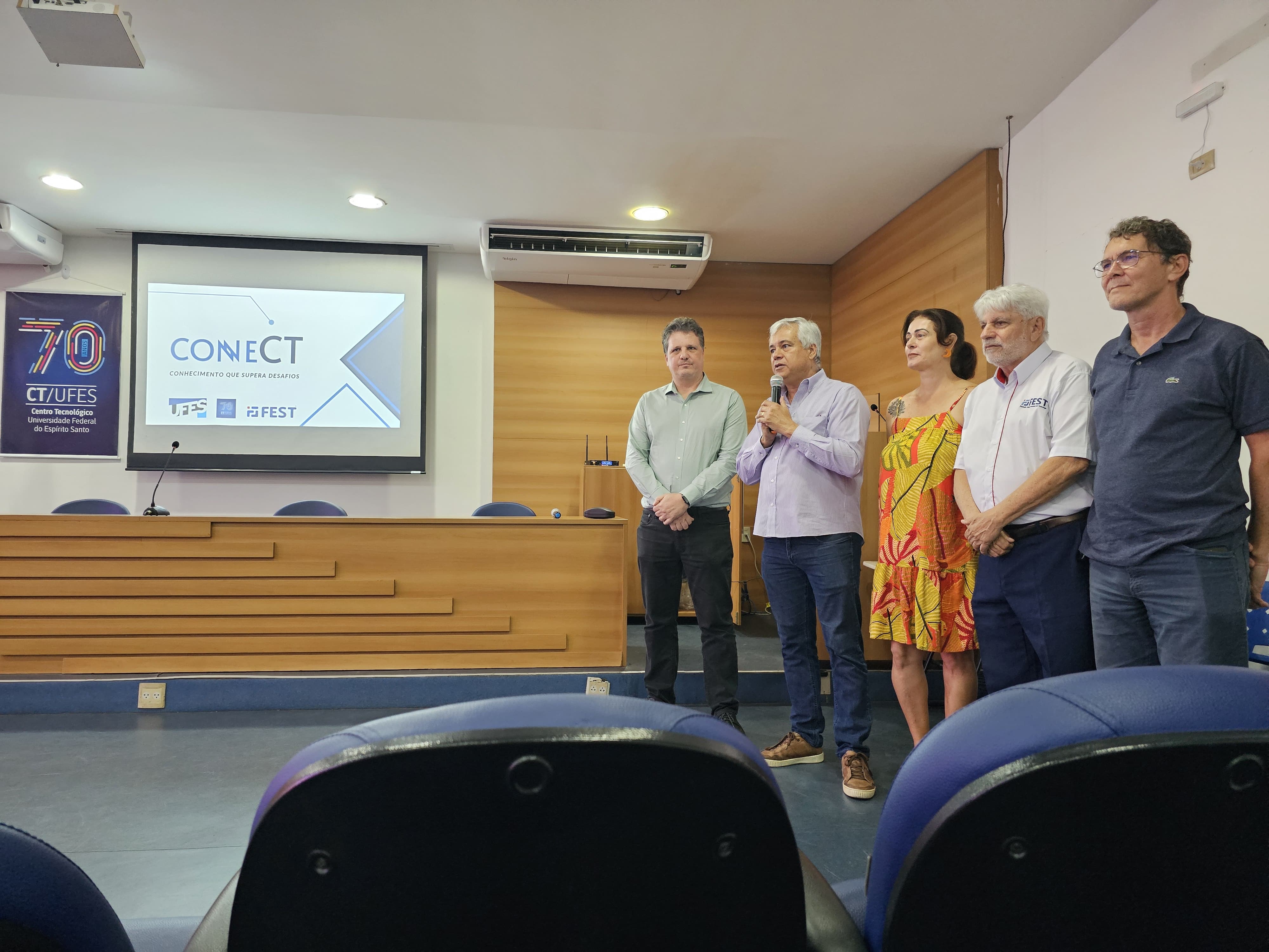 Apresentação do ConneCT para Estudantes